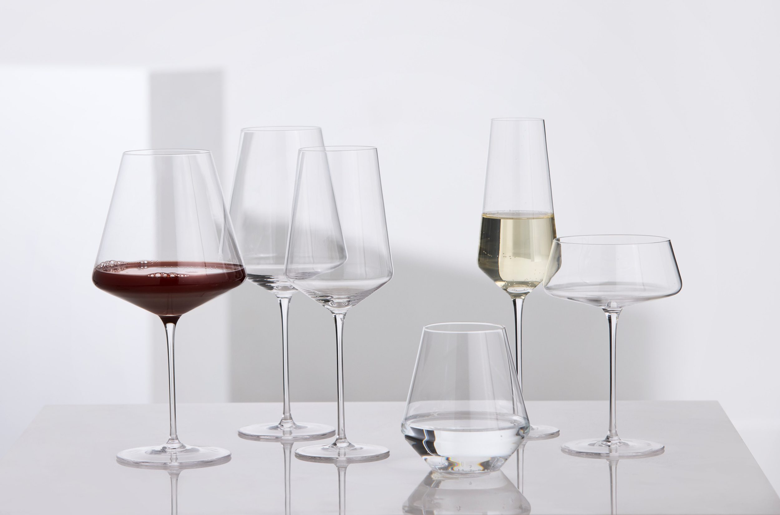 Ultima, rauðvínsglas, burgundy, handblásið